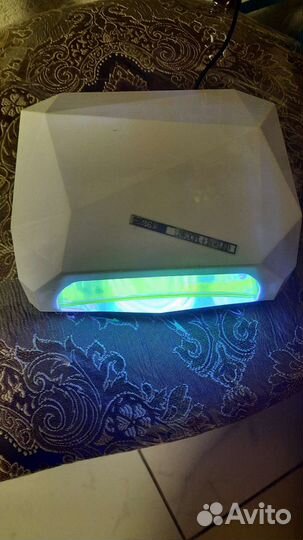 Лампа для ногтей