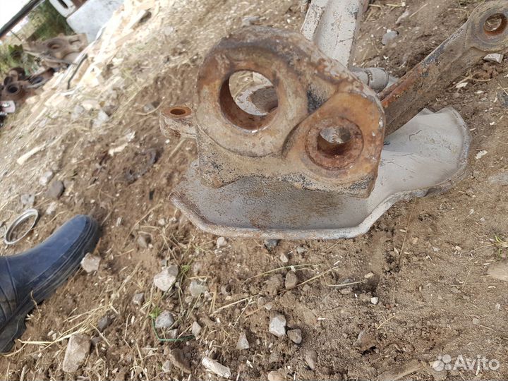 Поворотный Кулак Передний правый hyundai sonata 5