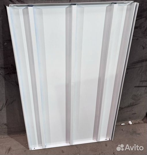 Полка металлическая для стеллажа