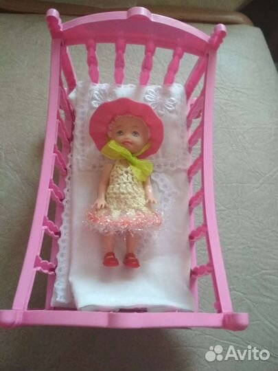 Куколки с кроваткой,коляской и бельем