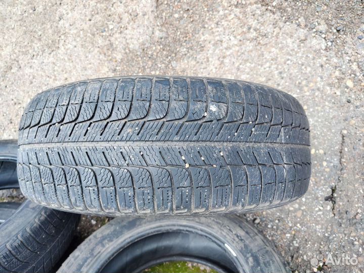 Michelin X-Ice 205/60 R16