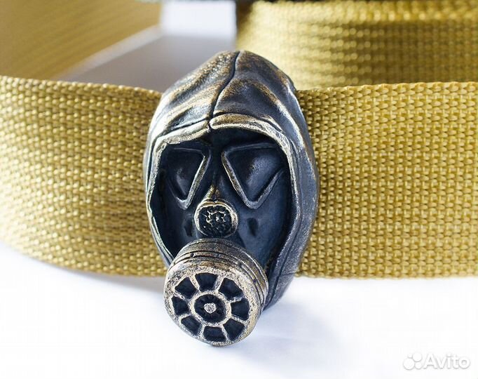 Бронзовый брелок на рюкзак с системой молле