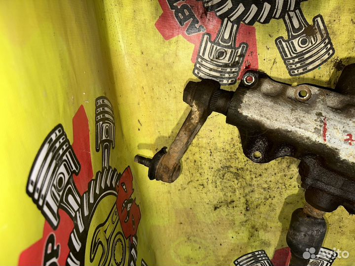 Рулевой редуктор Mitsubishi Montero Sport 1