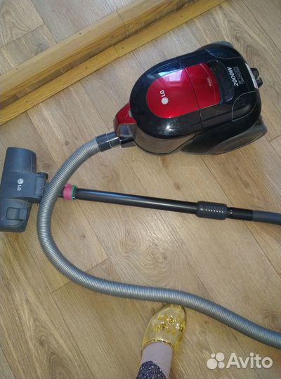 Пылесос LG 2000W