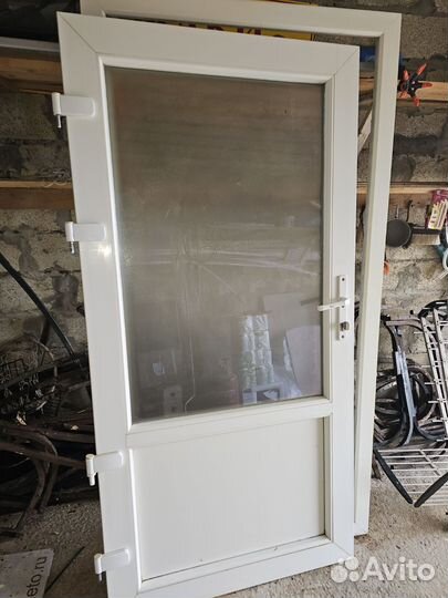 Дверь пластиковая пвх входная теплая