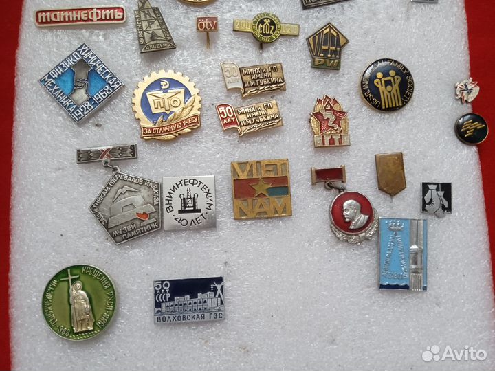 Значки СССР. Нефть,газ,промышленность,институты