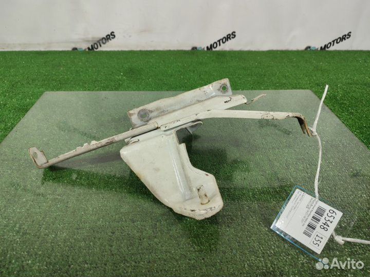 Крепление бампера переднее левое Mazda Bongo SK82V