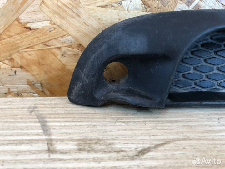 Накладка бампера передняя левая Porsche Macan