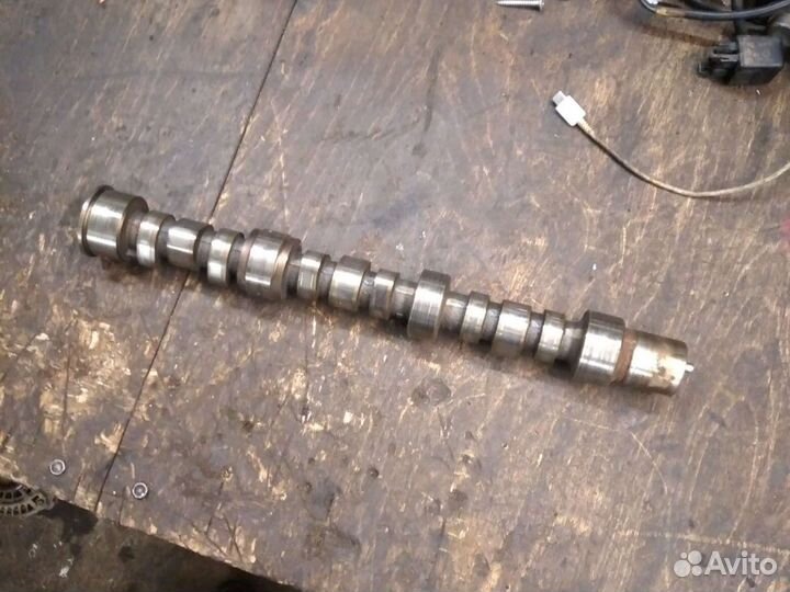 Распредвал правой гбц 6G72 24v Pajero II