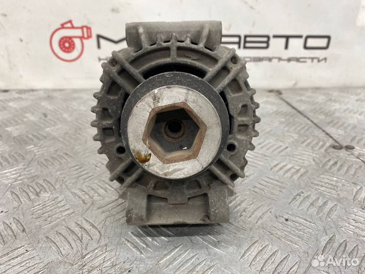 Б/У генератор Renault Logan 1 LS0A K7J710 1.4Л