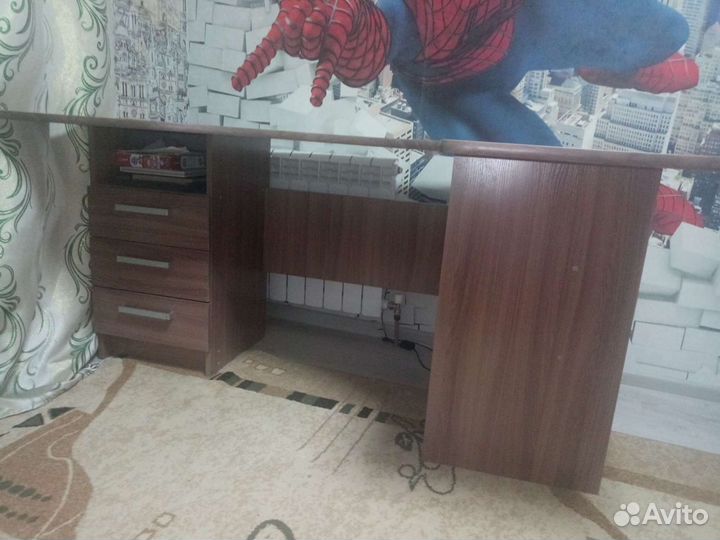 Компьютерный стол новый