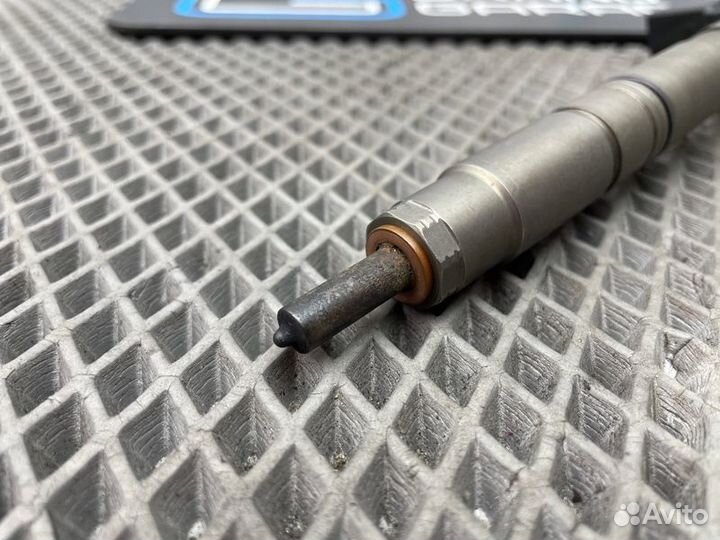 Форсунка топливная Volkswagen Tiguan 5N1 TDI cbab