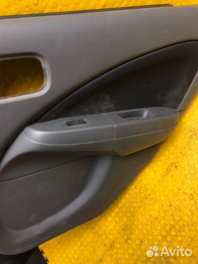 Обшивка двери задняя правая Nissan Almera Classic