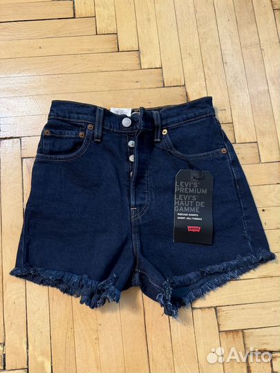 Джинсовые шорты levis