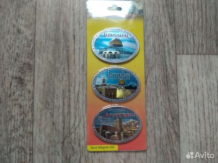 Магнит на холодильник