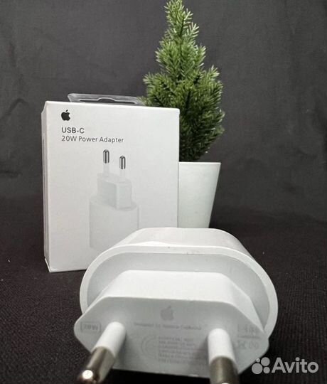 Блок зарядки iPhone 20w