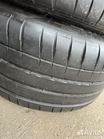 Оригинал Mercedes GT-4 X290 Michelin 265/40 R20 ра