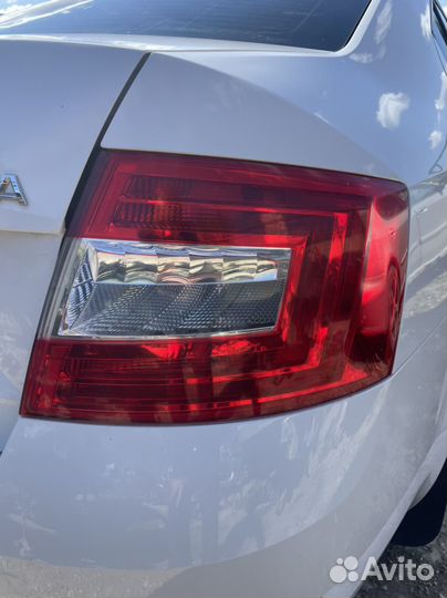 Фонарь правый skoda octavia a7