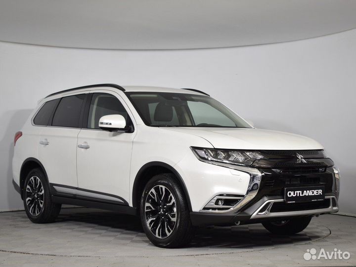 Mitsubishi Outlander 2 CVT, 2022