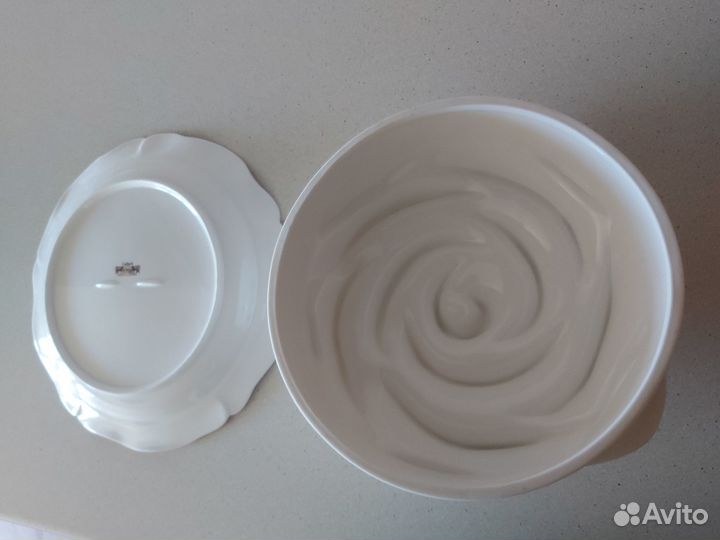 Блюдо для блинов с крышкой lefard