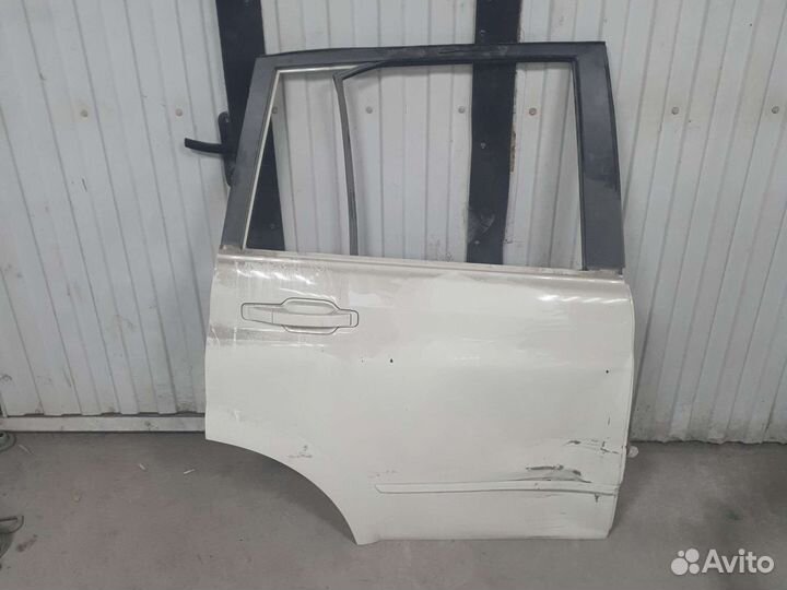 Задняя правая дверь ssangyong kyron