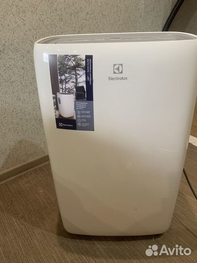 Напольный кондиционер electrolux
