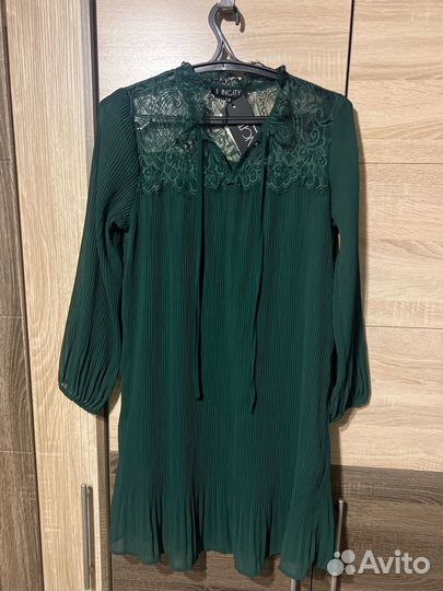 Платье зеленое