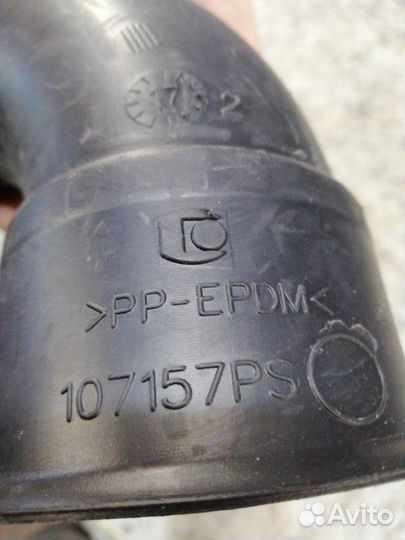 Патрубок воздушного фильтра Renault Kaptur