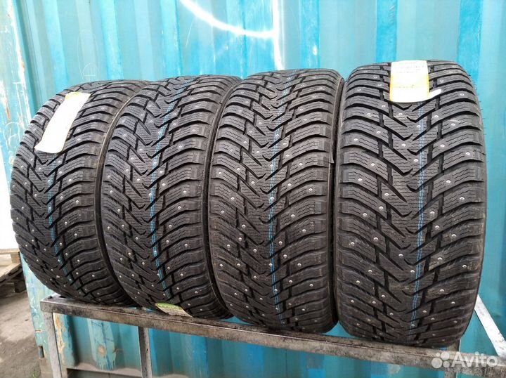 Nokian Tyres Hakkapeliitta 8 SUV 265/40 R21 104Q