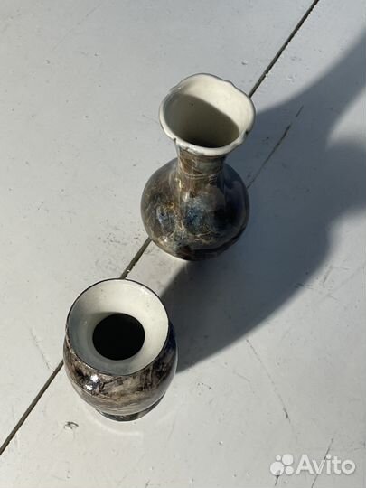 Две маленькие вазочки