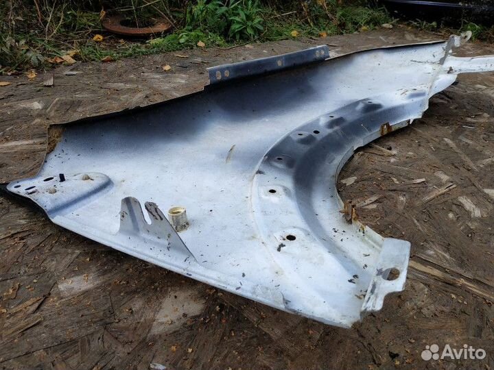 Крыло переднее левое Ford Tourneo Connect 1.8 DI