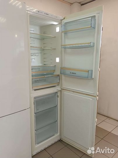 Холодильник в отличном состоянии