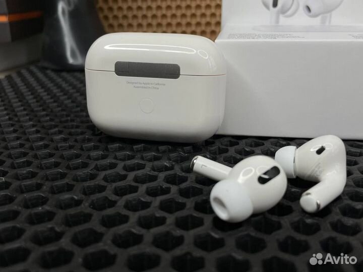 Наушники apple airpods pro Lighting