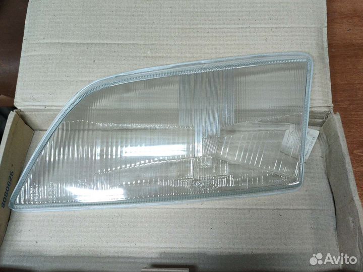 Стекло фары Опель Омега А (1987-1993)