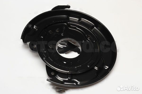 Кожух тормозного диска задний Toyota Lx450D 1urfe