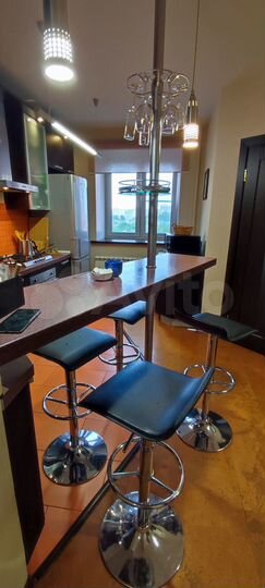 3-к. квартира, 65 м², 4/9 эт.