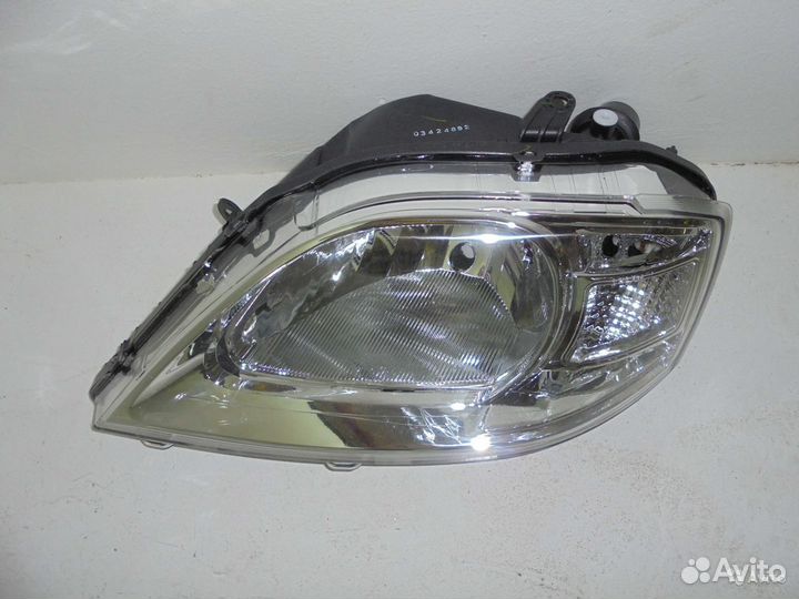 Фара левая Renault Logan / LADA Largus