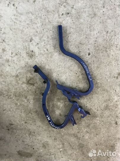 Hyundai Solaris петли багажника