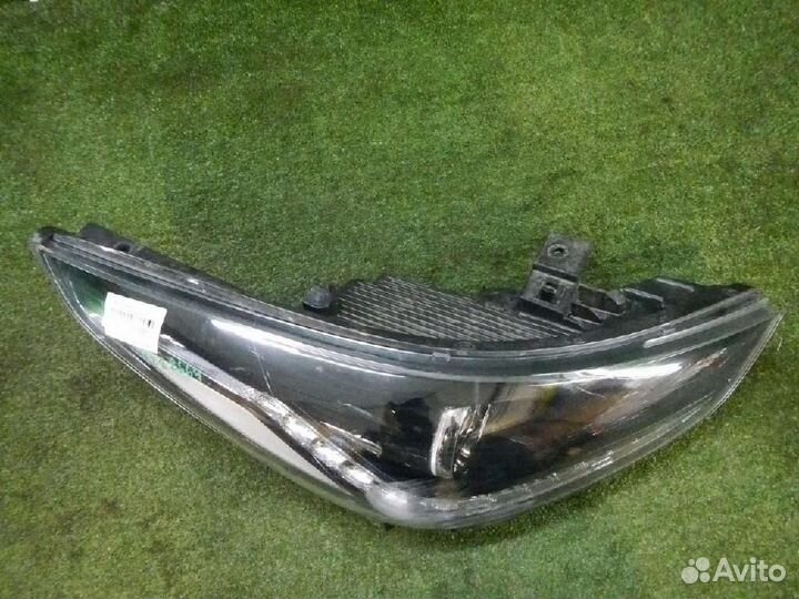 Фара правая Hyundai Solaris