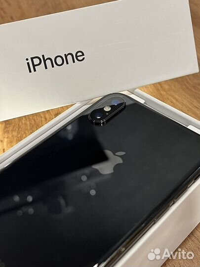 iPhone X, 64 ГБ
