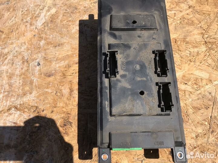 Блок предохранителей салона Range Rover Sport 1