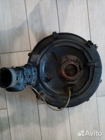 Корпус воздушного фильтра audi 100/80