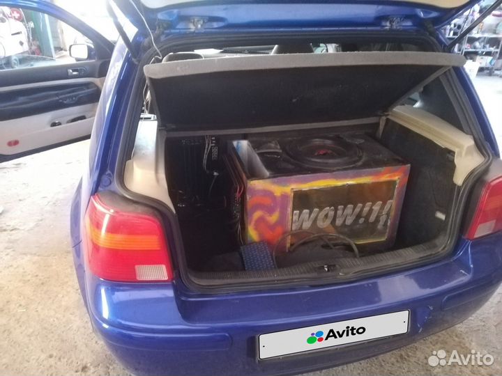Volkswagen Golf, 1998