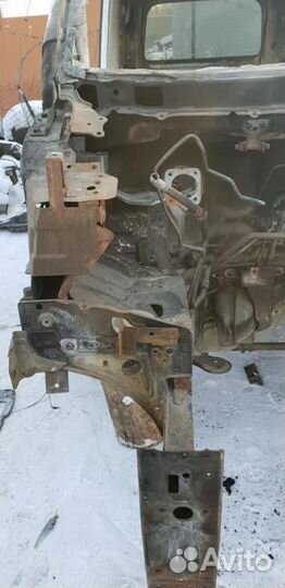 Лонжерон R nissan serena C25