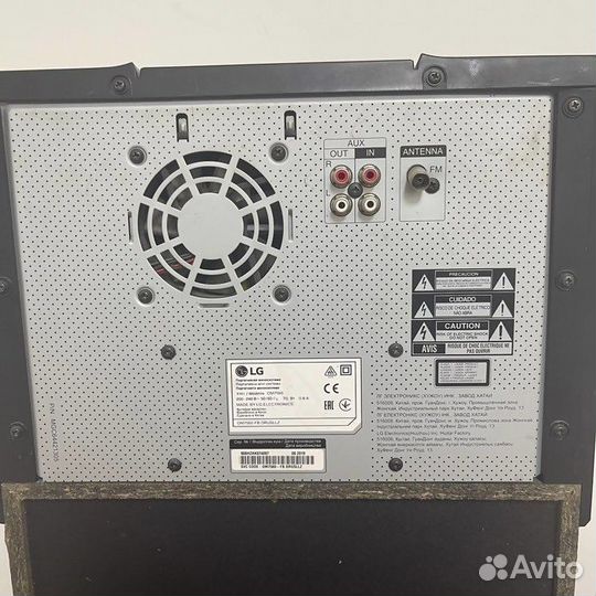 Портативная колонка LG OM7560 (7423)