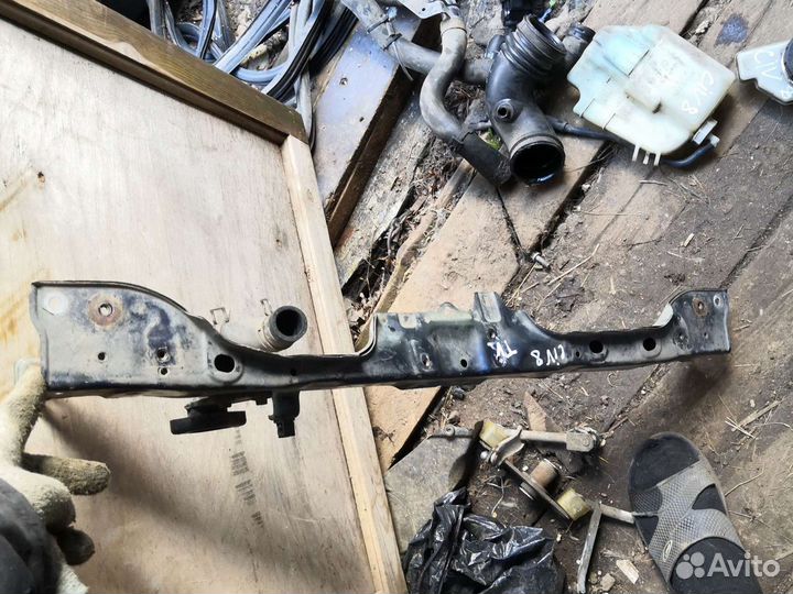 Верхняя планка телевизора Honda Civic 8