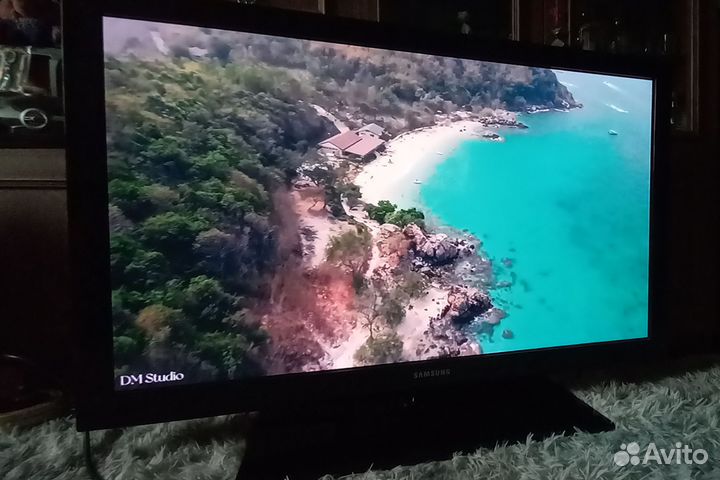 Продам телевизор