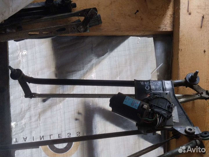 Трапеция дворников renault logan