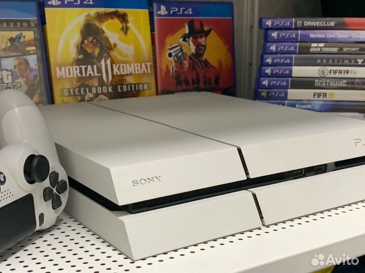 Sony PS4 + много игр