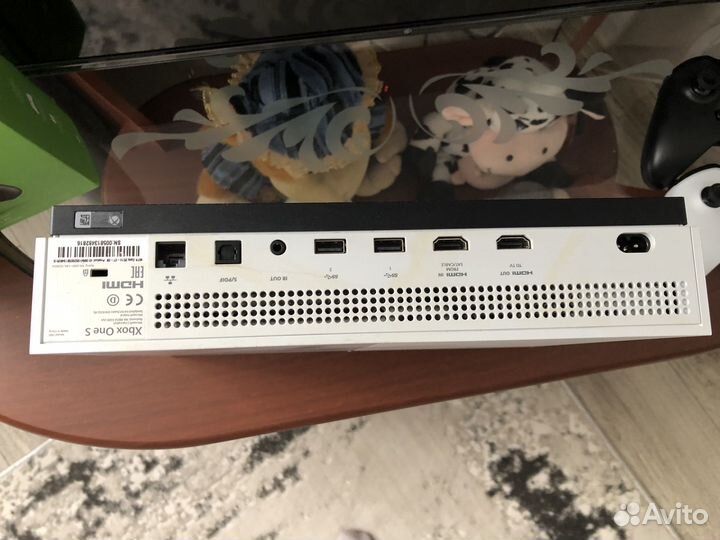 Xbox One s 2 геймпада 1tb